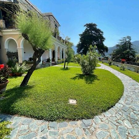 Elegant And Sea View Excelsior Apartment Levanto Luaran gambar