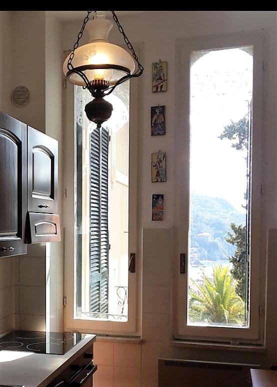 Elegant And Sea View Excelsior Apartment Levanto Luaran gambar
