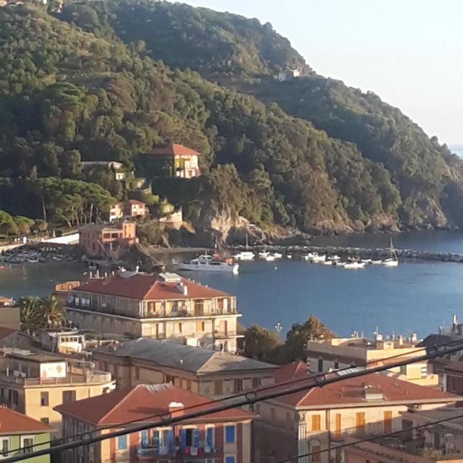 Elegant And Sea View Excelsior Apartment Levanto Luaran gambar